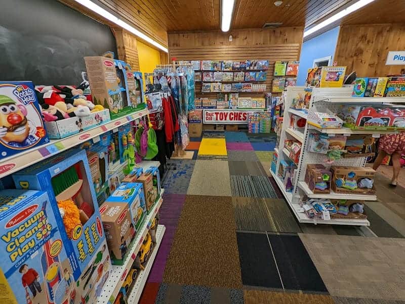 Cape Cod Toy Chest