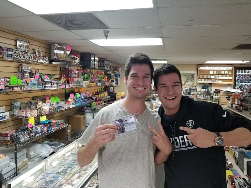 Baseball Cards & Memorabilia