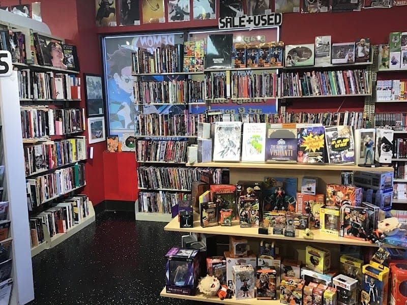 Hello Comics - Uptown