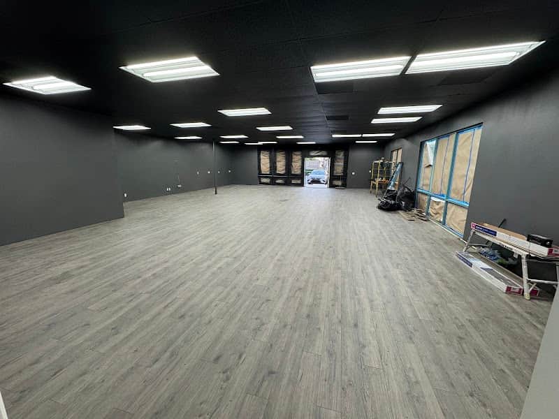 Collectors Lounge Cypress