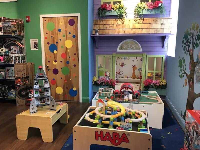 Lucky Duck Toys