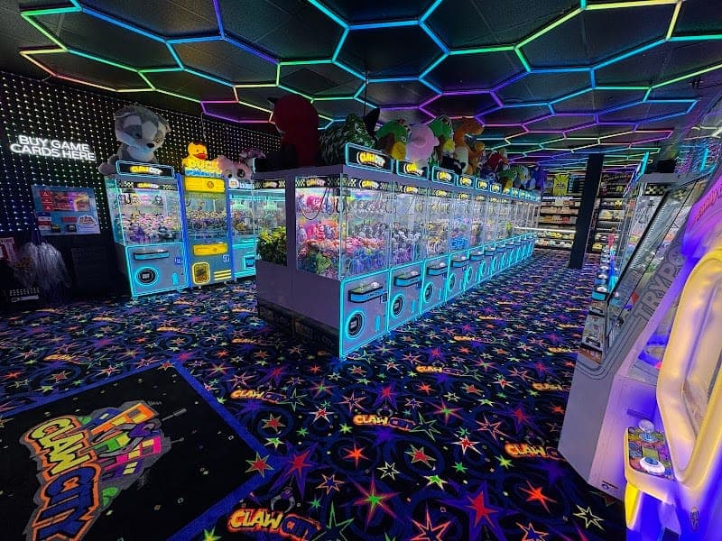 Claw City Columbia Gorge Outlets