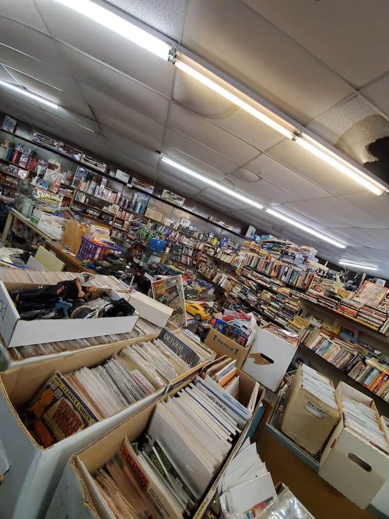 Bender's Books & Cards