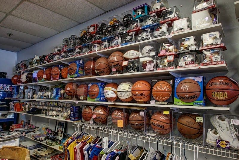 LEGENDS SPORTS CARDS OF LAKE ELSINORE