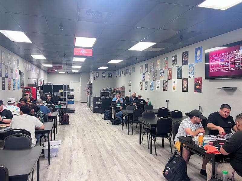 Clovis Cards & Comix