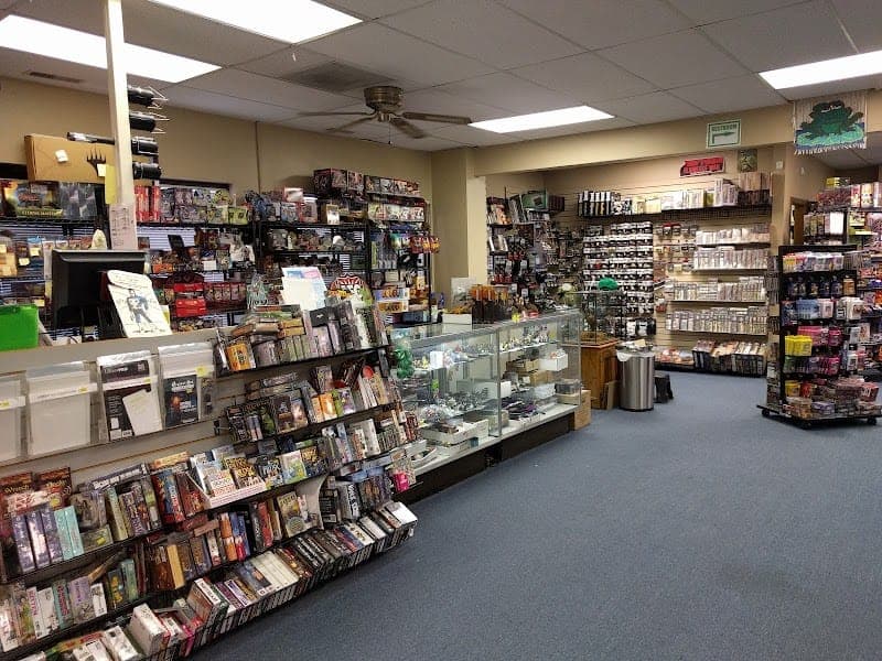 Dragon's Lair Comics & Games (Blondo)