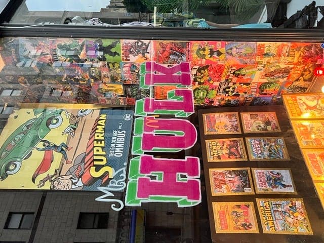 Mrz. Hulk 4 Life Comics & Cards